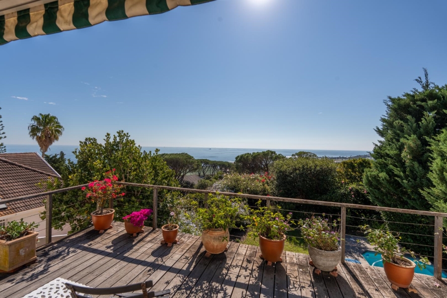 4 Bedroom Property for Sale in Camps Bay Western Cape